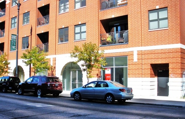 Photo - 2740 W Armitage Ave