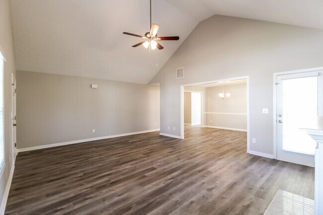 Photo - 75 Shadowbrooke Cir SW