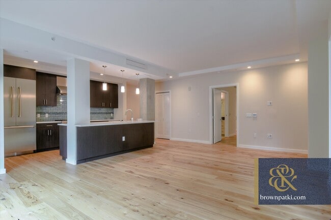 Photo - 1731 Powell St Unit 305