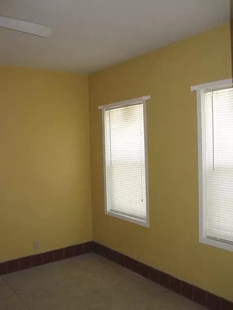 Building Photo - 000 Mesa Ave