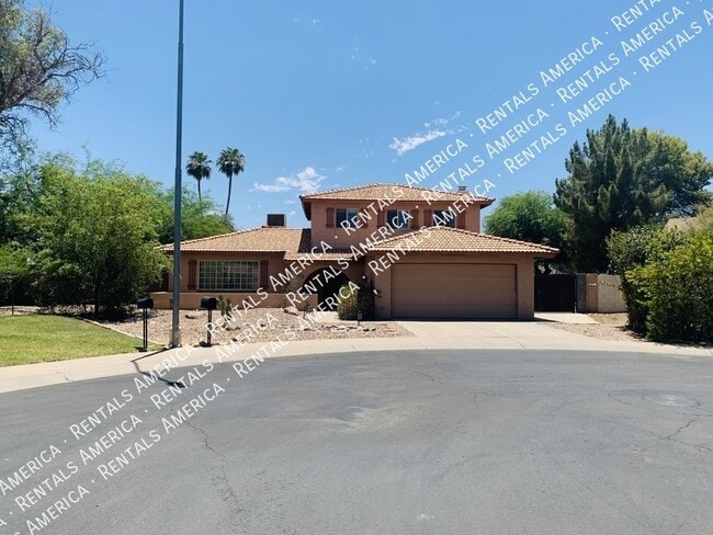 Building Photo - 2723 S Estrella Cir