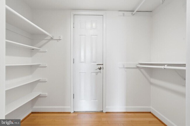 Photo - 1276 N Wayne St Unidad 319