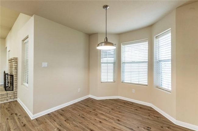 Photo - 208 Pearl Dr