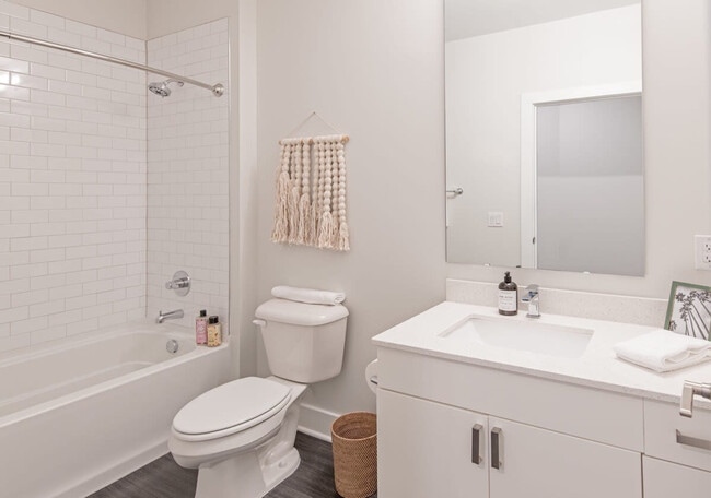 Photo - 228 Pike St Unit ID1014437P