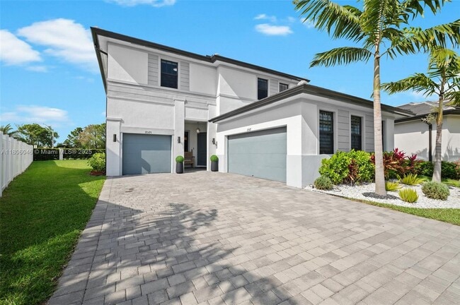 Photo - 17577 SW 41st St