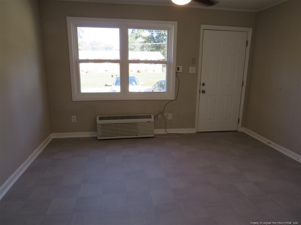 Photo - 4943 Fieldcrest Dr