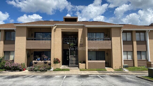 Building Photo - 5169 Vineland Rd Unit B208