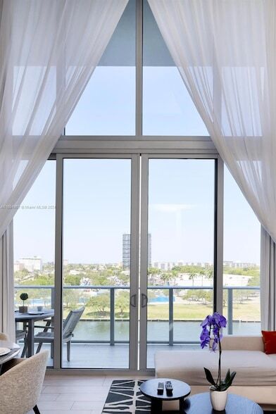 Building Photo - 4010 S Ocean Dr Unit 504 Rental