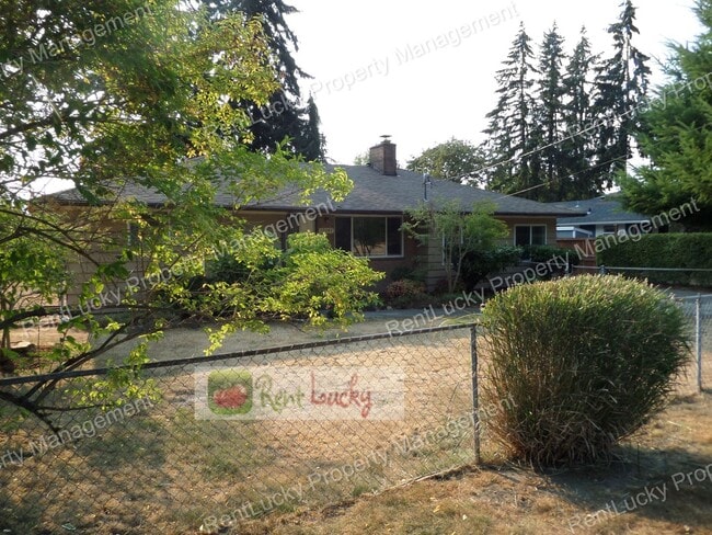 Building Photo - 19541 3rd Ave S