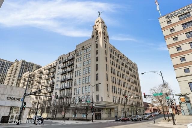 Building - 758 N Larrabee St Unit 816