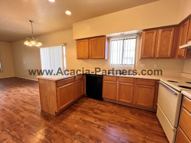 Photo - **Gated!!**Two Bedroom Townhome