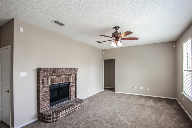 Photo - 6366 Rainwater Way