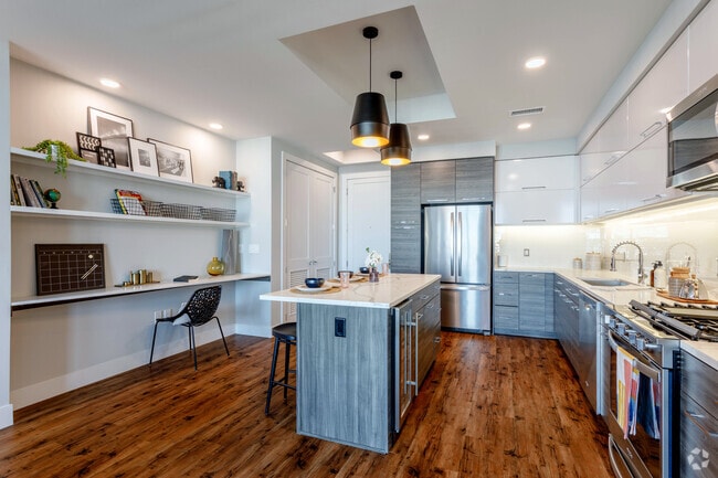 2BR, 2BA - 1,294SF