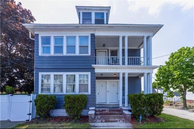 Building Photo - 104 Leah St Unit 2