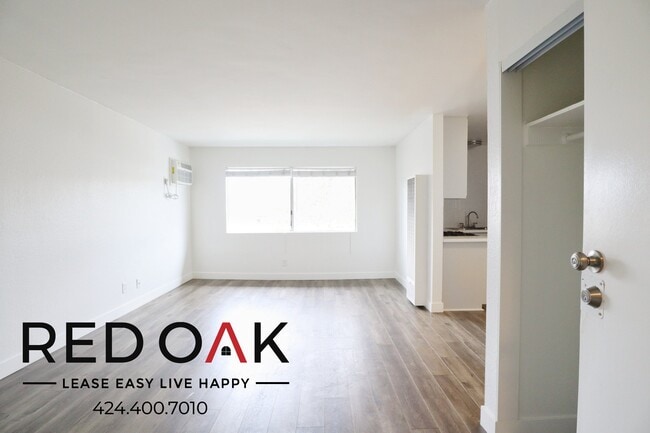 Photo - 6029 Carlton Way Unit 19