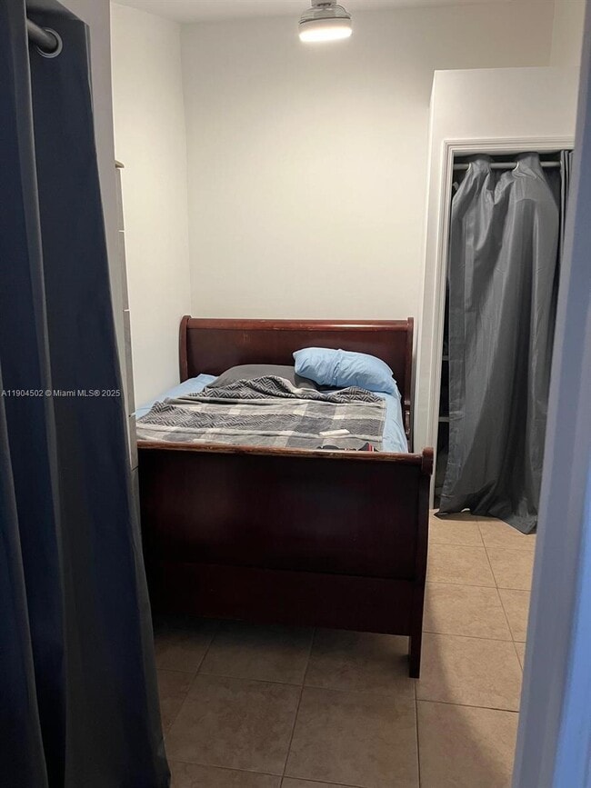 Photo - 4701 NW 6th Ave