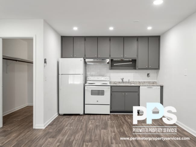 Photo - 1510 Pine Log Rd NE