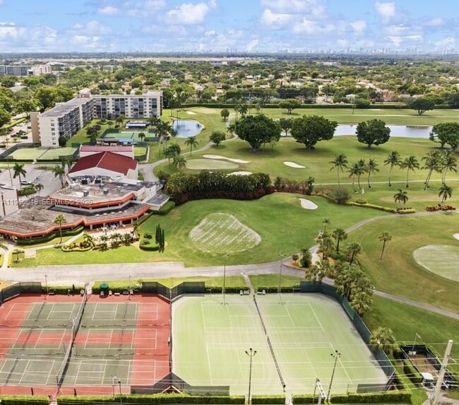 Photo - 300 S Hollybrook Dr Unit 203