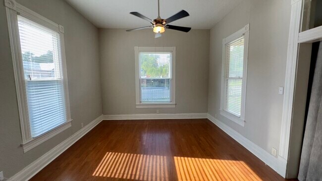 Living room - 102 Paul St