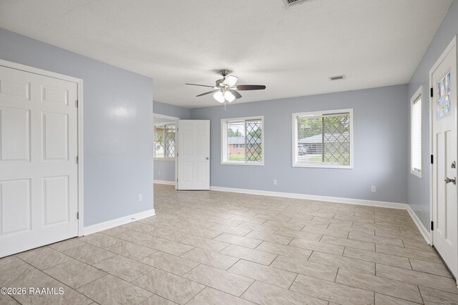 119 Gordon Crockett Dr