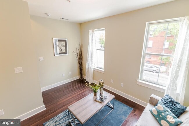 Photo - 2012 W Girard Ave Unit 11B