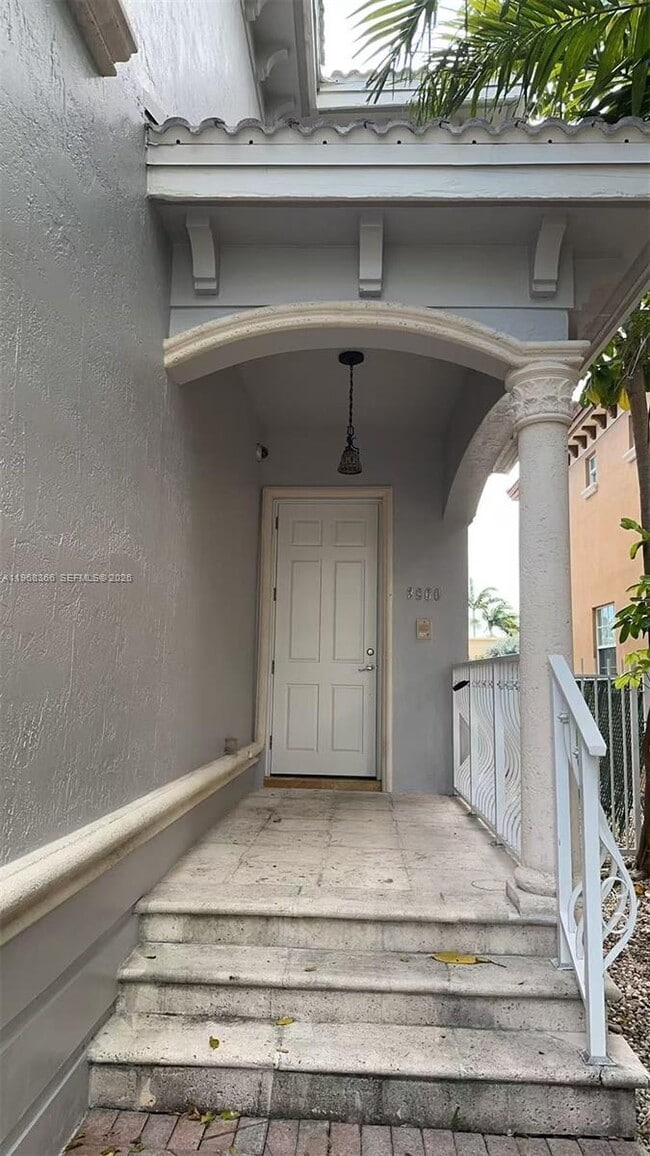 Photo - 3860 NE 168th St