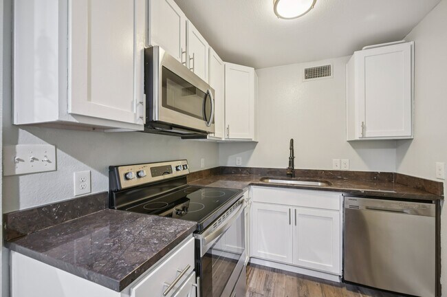 ¡Disponible ahora! - Links on Gaston