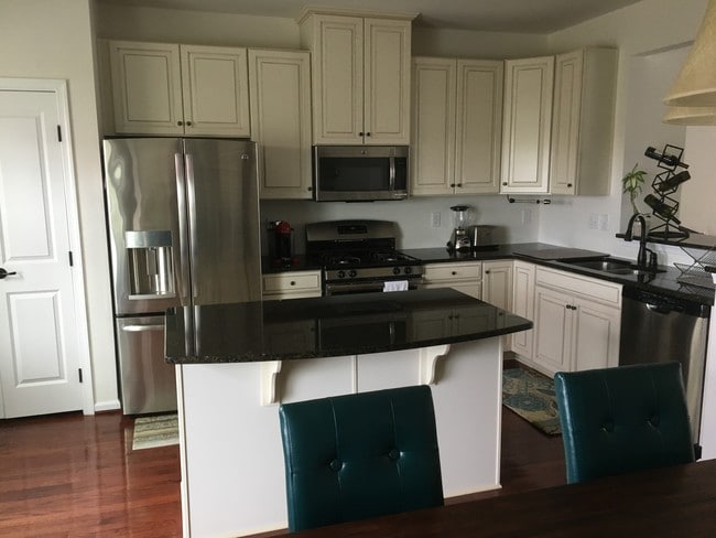 Kitchen (Second Floor)