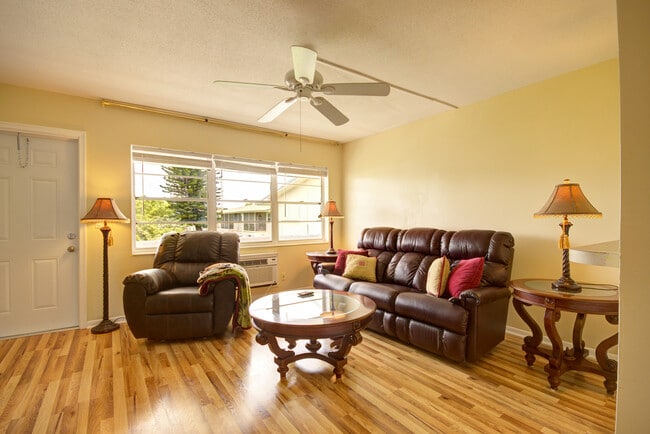 all recliners - 211 Easthampton I Unit 211