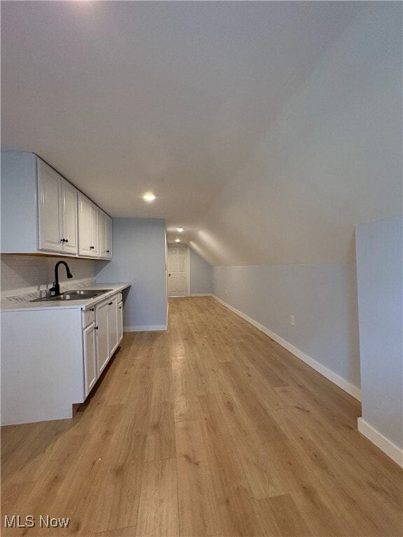 Building Photo - 946 E 79th St Unit 3 Rental