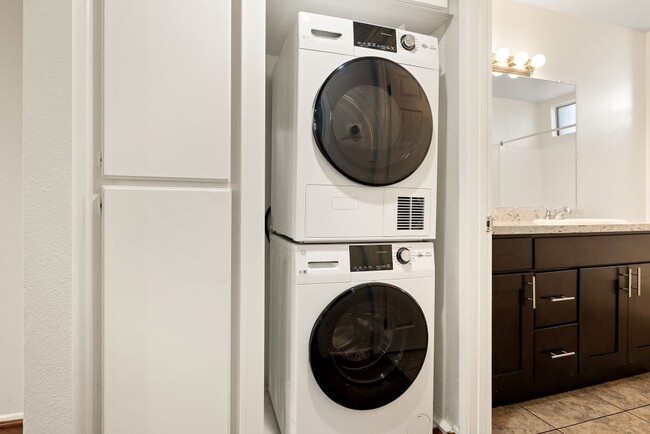 Topanga Terrace Apartments