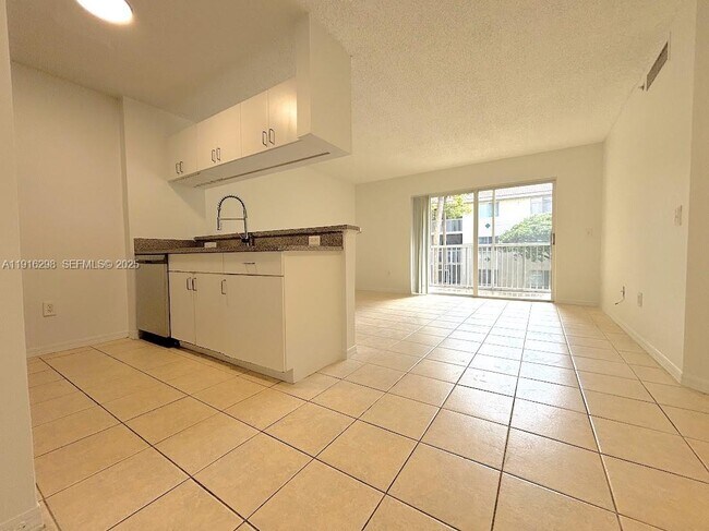 Photo - 430 S Park Rd Unit 3-206