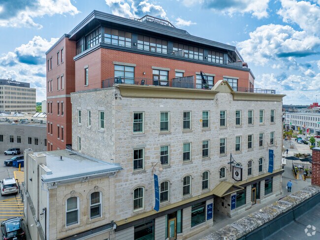 Photo - 5 Douglas St