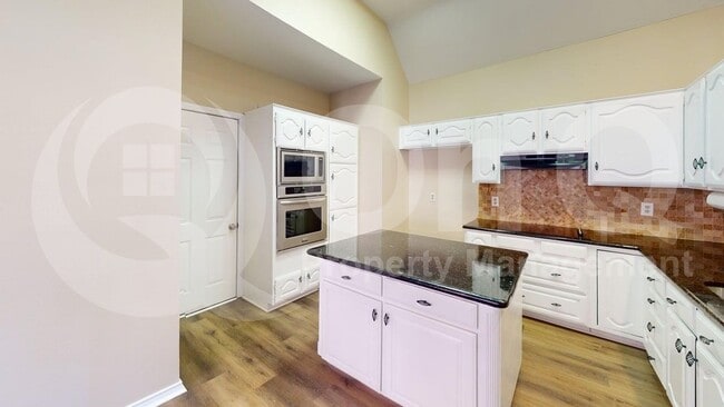 Photo - 1716 Seminary Dr