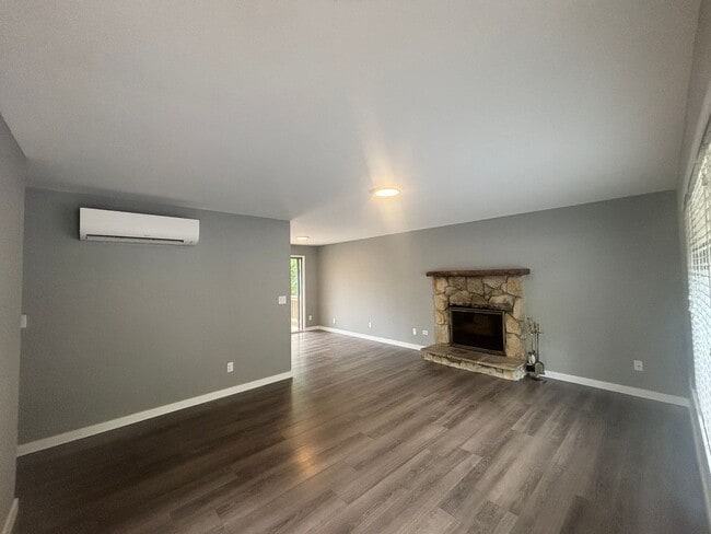 Photo - hune01 Unit 3550
