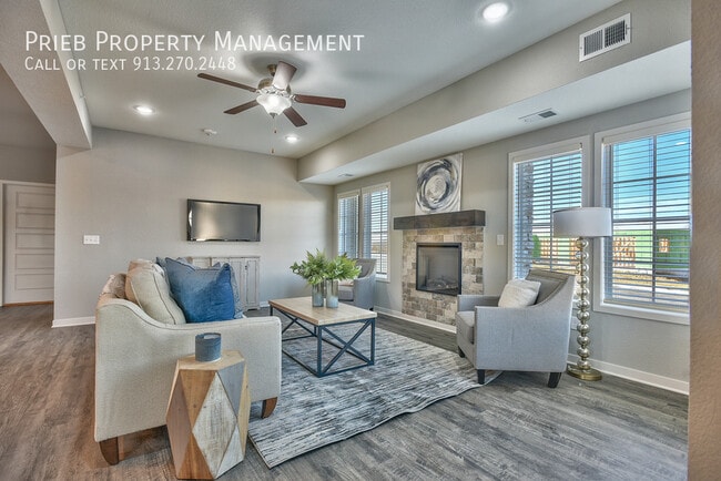 Photo - 12321 S Chelsea St Unidad 105