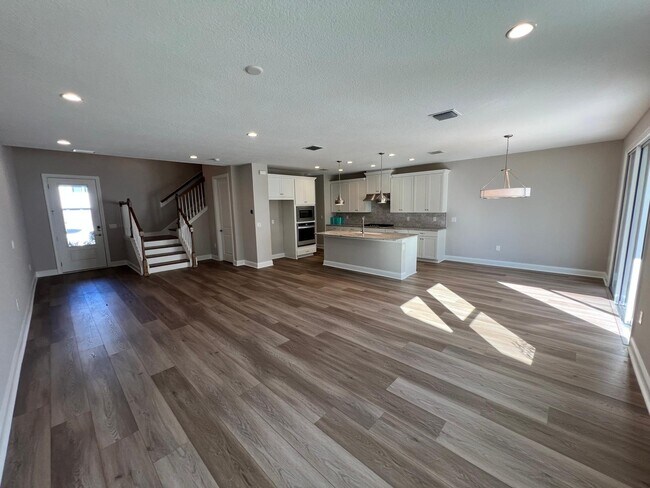 Photo - 11352 Newtonian Blvd