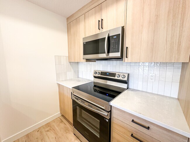 Photo - 20983 Seton Way SE