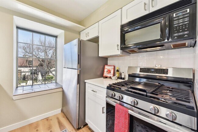 Photo - 7801 Shoal Creek Blvd Unidad 224