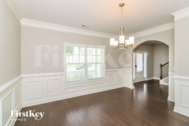 Photo - 125 Holland Grove Dr