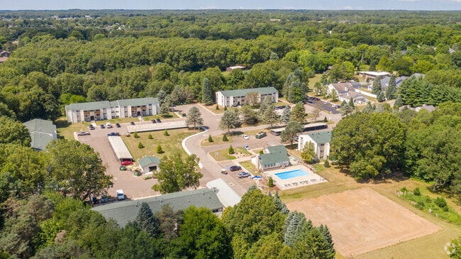Photo - Pines West Apartments