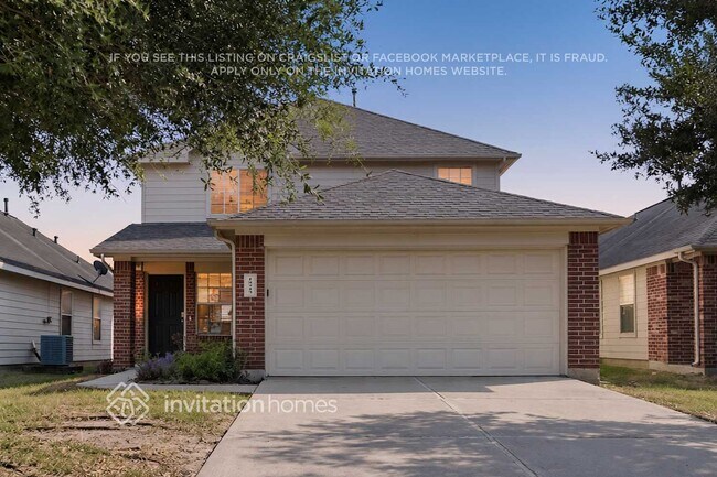 18715 Dennington Dr