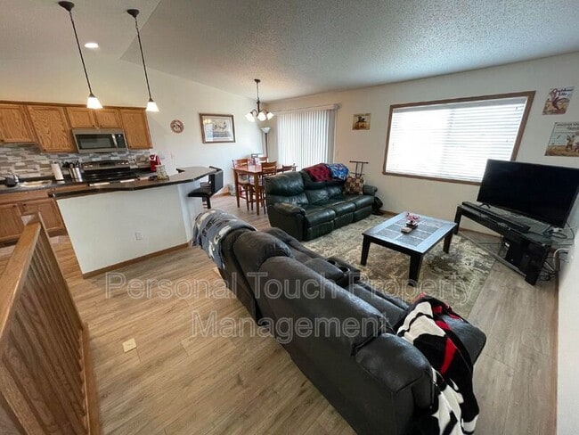 Building Photo - 2580 5th St W Unit A Rental