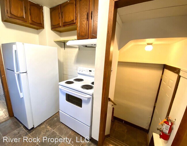 Photo - 4 br, 2 bath House - 210 11th Street South