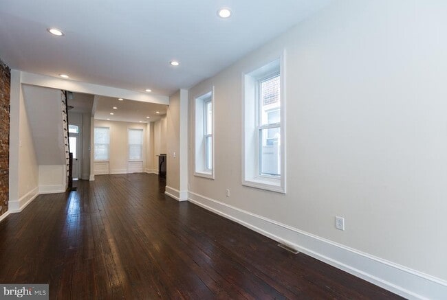 Photo - 1320 E Columbia Ave