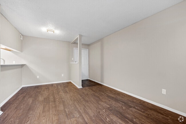 Dining Room/Entrance