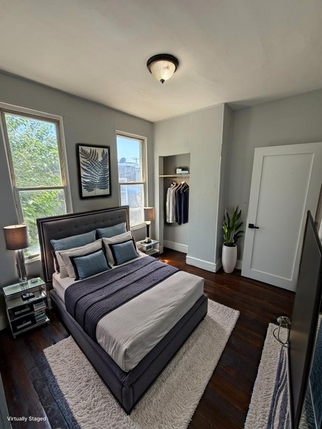 Photo - 708 E Madison St