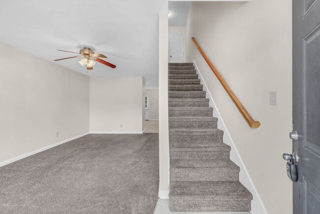 Photo - 784 Cherrybark Ln Unit 2