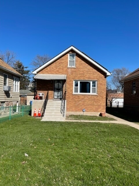 Photo - 8727 S Marquette Ave House