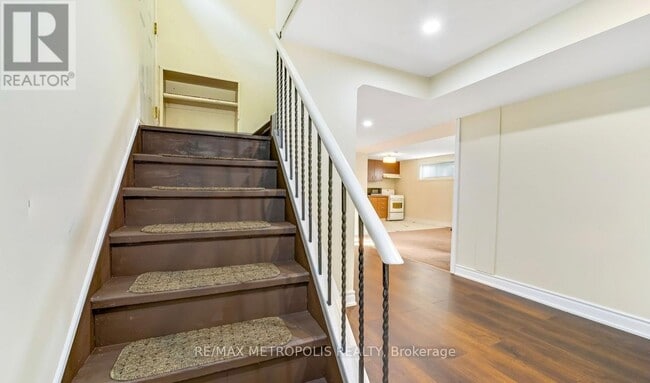 Photo - 103 Packard Blvd